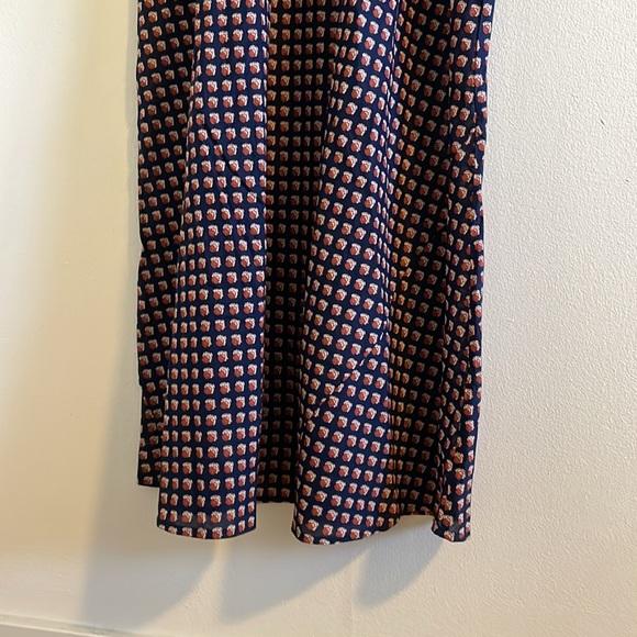 Doen Vittoria Dress Women’s Size Medium Midi Long Sleeve Harbor Medallion Blue - Picture 9 of 15